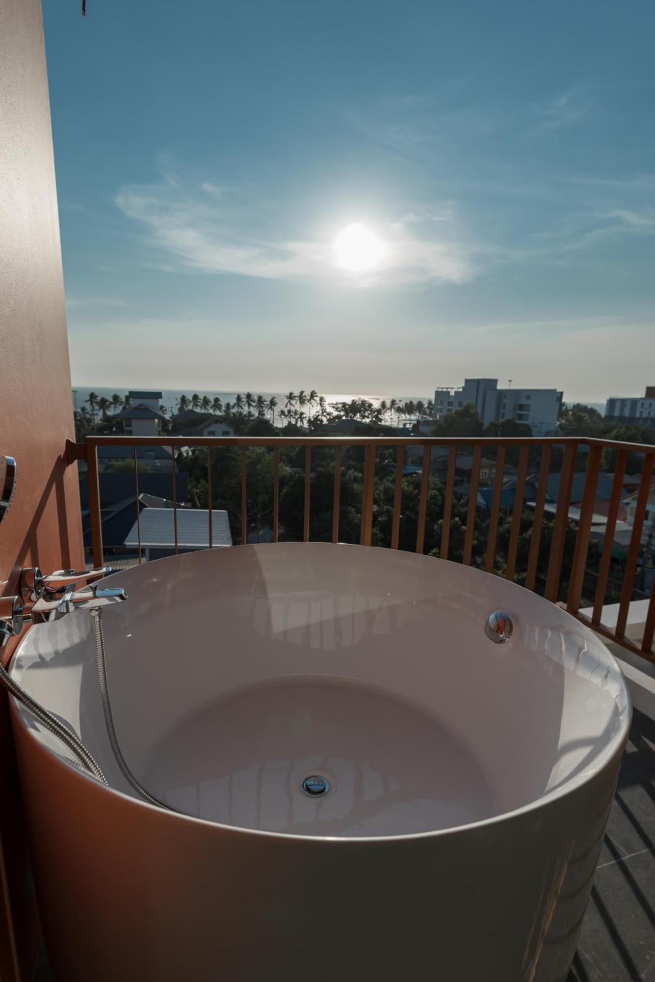Blu Monkey Hub And Hotel Bangsaen Cameră foto